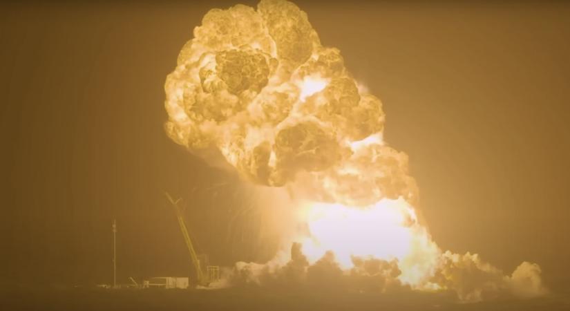 Újabb akadályt gördít Elon Musk álmai elé a Starship katasztrófafilmbe illő megsemmisülése - Qubit