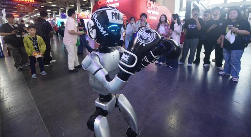 Először rendeztek robotok számára kick-box versenyt - 24.hu