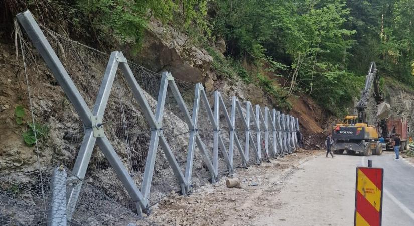 Továbbra is zárva marad az Erdélyi-szigethegység útjának egy szakasza - Maszol