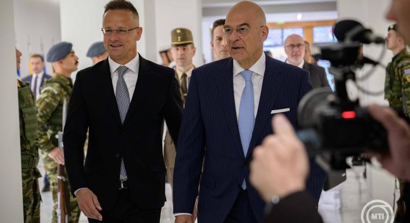 Szijjártó Péter: Magyarországot egyszerre éri súlyos fenyegetés Brüsszelből és Kijevből - Külhoni Magyarok