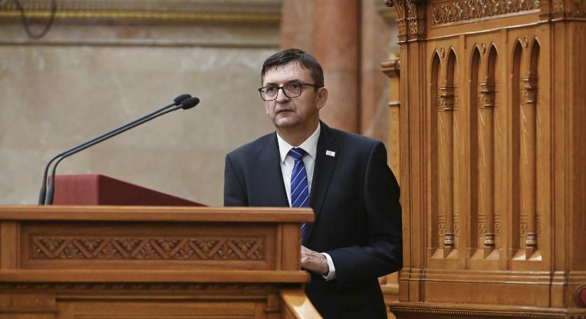 Domokos László korábbi ÁSZ-elnököt küldi Navracsics Tibor tárcája, hogy vizsgálja meg, miért válságos Budapest pénzügyi állapota - Népszava