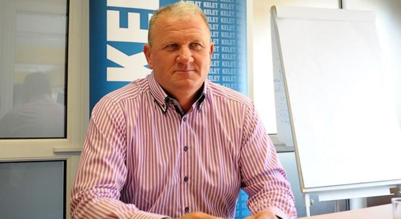 Huszonöt éve a kemecseiekkel együtt építi városuk jövőjét Lipők Sándor - Szon