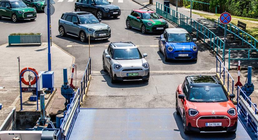 Elektromos Minikkel lecsorogtunk a Balatonra, miközben az enyémből is csöpögött valami - Mini Electric Day - Totalcar