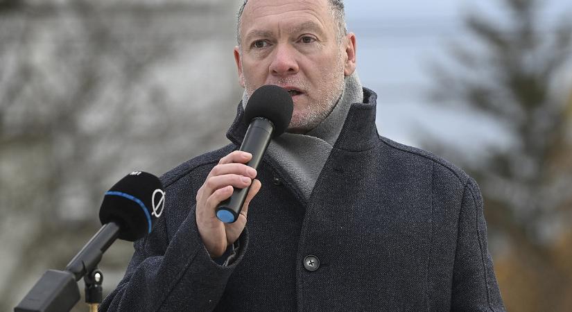 Eszkalálódik a háborús helyzet Zuglóban: bocsánatot kért, de nem mond le az alpolgármester - Napi.hu