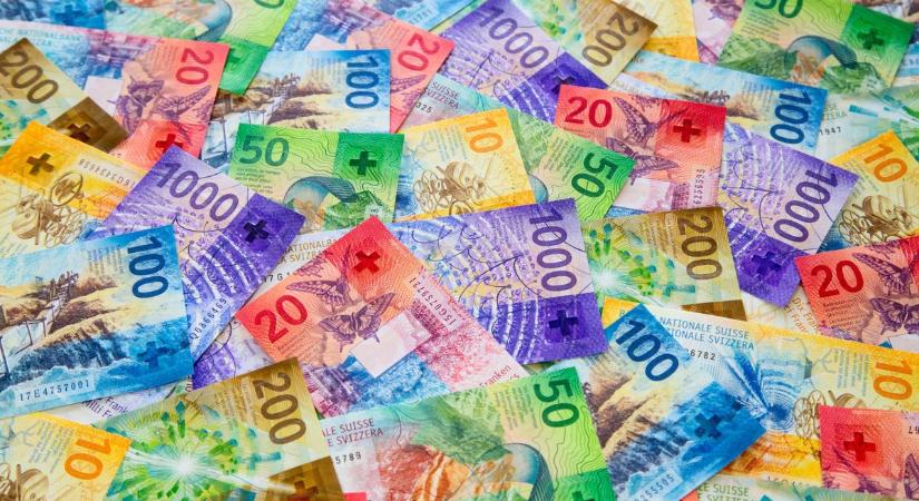 Devizahitelek: súlyos hiba lenne minden adósnak kártérítésben bízni - VG