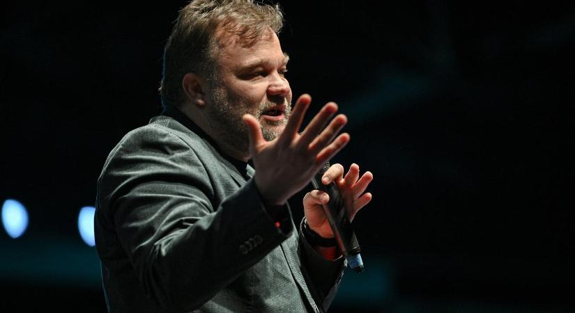 Aranyosi Péter: Humorista vagyok, nem politikus, ha bárkit is megbántottam, attól bocsánatot kérek - Népszava