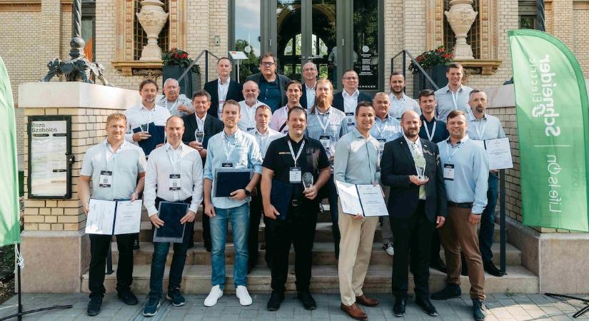 Magyar célgépek, globális színvonal – Átadták az “Év Célgépe 2025” díjakat - CNC