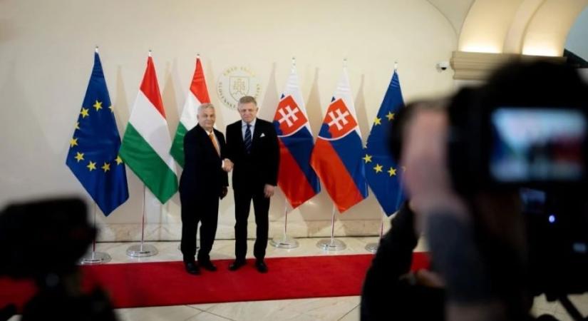 Ficónak köszönhetően Orbán nem marad magányos harcos Brüsszelben - kontroll.hu