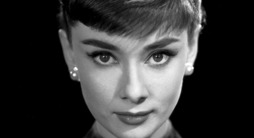 A legnagyobb sztár keskeny, kis konyhája – Audrey Hepburn örökre szerethetővé tette a fehéret - Elle