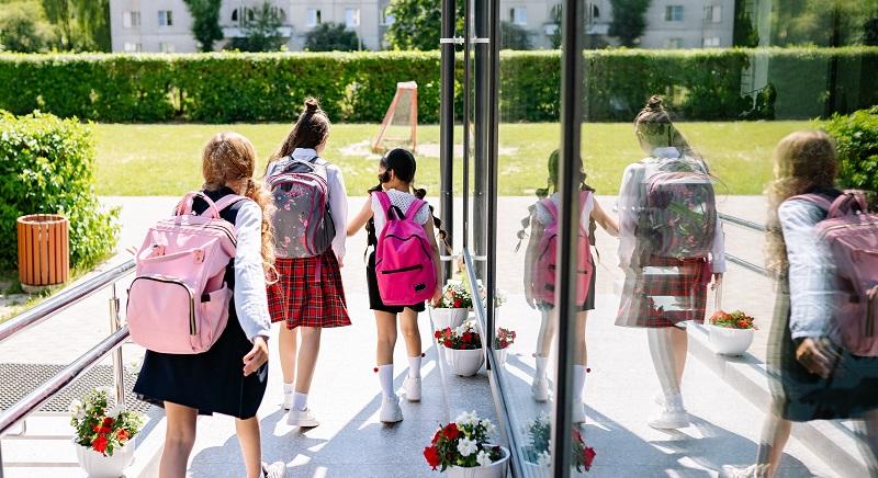 Tanévzáró: nyári vakációra mennek a diákok - Maszol