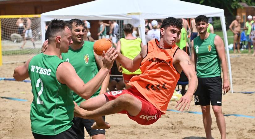 Az idei nyár sem telhet el strandkézilabda nélkül, Tiszavasváriban találkoznak a sportág szerelmesei - Szon