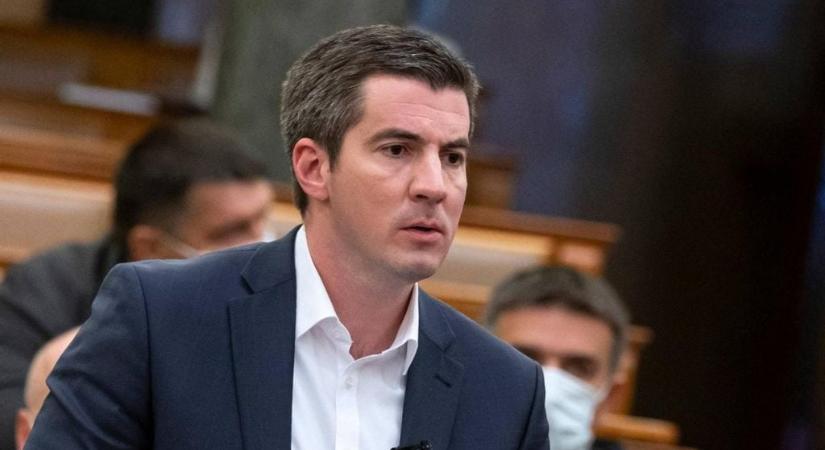Nem vezet a Tisza Párt – jelentette ki Kocsis Máté, aki szerint Magyar Péter egy forrófejű pocája - naphire.hu