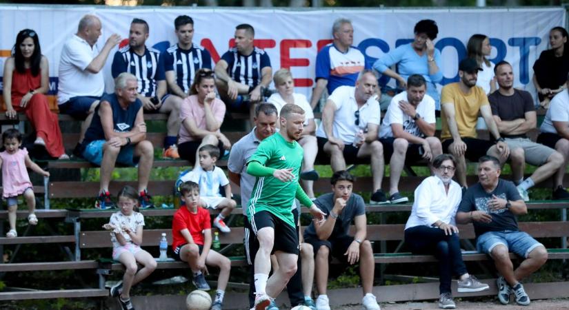 Kispályás kupa: döntő, bronzmeccs - sok-sok fotóval! - Vaol