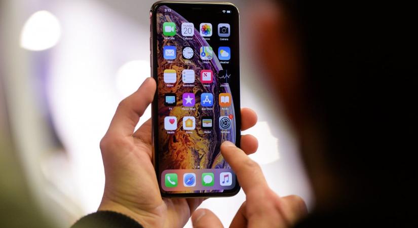 Vérlázító átverés terjed az iPhone-osok között, Dömsödi Gábort is felhasználták hozzá - atv.hu