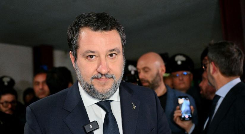 Kiderült, miért mentették fel Matteo Salvinit, aki 20 napig tartott menekülteket egy civil hajón - HVG - Világ