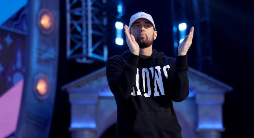 Lecsukták Eminem zaklatóját - 24.hu