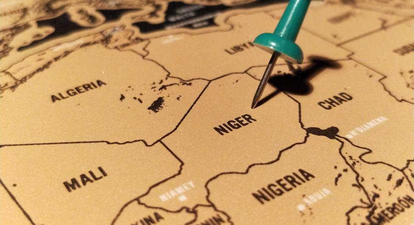 Több tucat katonával végeztek fegyveresek Nigerben - HírTV