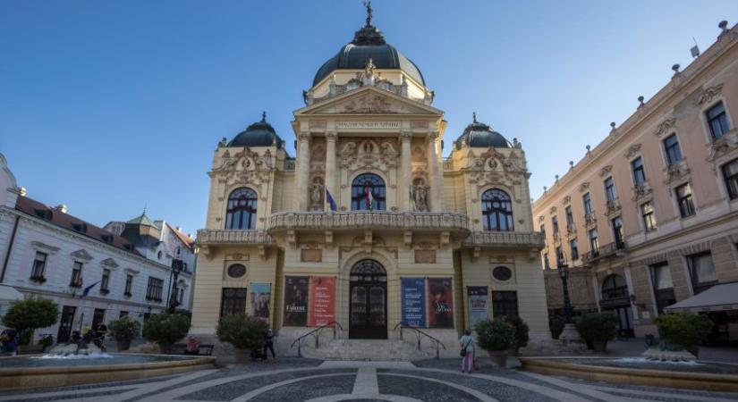 Pályázatot írnak ki a Pécsi Nemzeti Színház igazgatói posztjára - kultura.hu