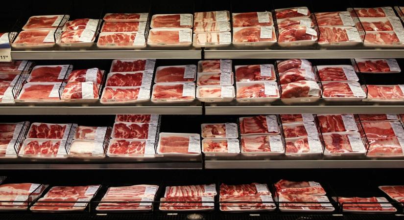 Baktérium és allergén jelenléte miatt hívott vissza két hústerméket az Auchan - HáziPatika