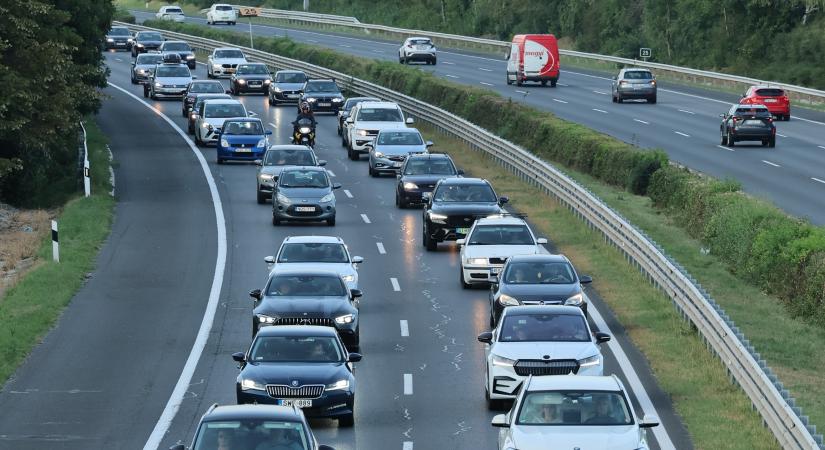 Változás jön az autópálya-matrica vásárlásnál, és ez most egy jó hír - Blikk