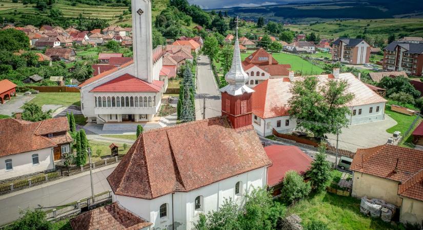 A katasztrófa ellenére nincs vége Parajdnak - Piac és Profit