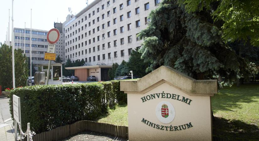 Hősi juttatásokat kap az újdörögdi gránátbalesetben megsérült kormánytisztviselő - Infostart