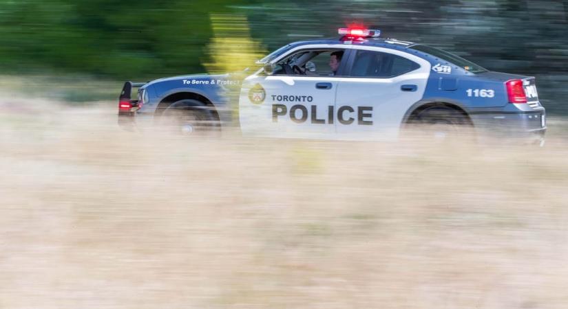 Kanadai Dodge Charger rendőrautóval jár munkába egy magyar zsaru Mátyásföldön - HVG - Autó