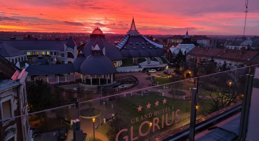 Stílusos pihenés a festői Maros partján – GRAND HOTEL GLORIUS**** MAKÓ - VJM