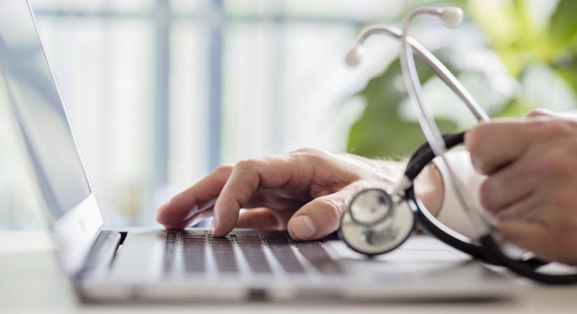 Változás az egészségpénztáraknál: fontos dologról döntött az Országgyűlés - Infostart