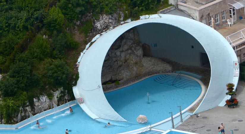 A vártnál előbb nyit a Kagyló Strand - Termal Online