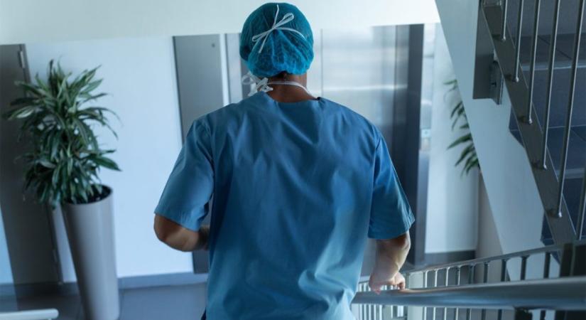 Eutanázia Angliában: megszavazták, hogy a gyógyíthatatlan betegségben szenvedők segítséggel vethessenek véget életüknek - 24.hu
