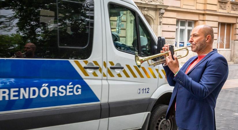 Szabó Bálint azt állítja, rendőri erőszak miatt került kórházba - itt van a hatóság válasza - Blikk - Kvíz