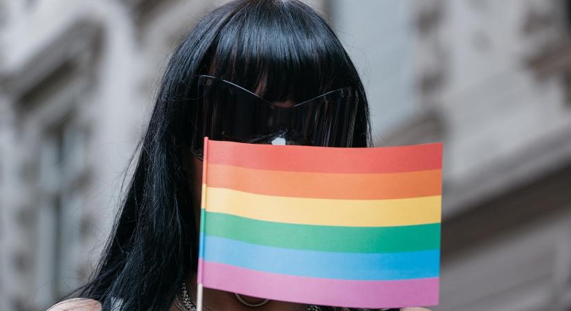Tüntetni fognak szombaton Londonban a magyar nagykövetség előtt a Budapest Pride betiltása miatt - Népszava