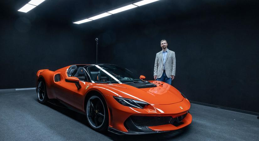 Videó: titokzatos Ferrari jön Magyarországra - Vezess