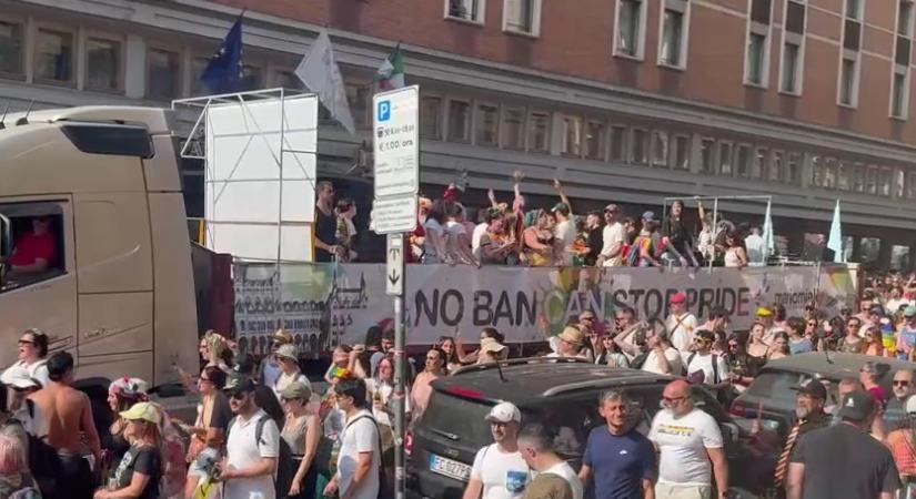 Közpénzből fizette az idei római, szivárványos felvonulást a város polgármestere  videó - HírTV