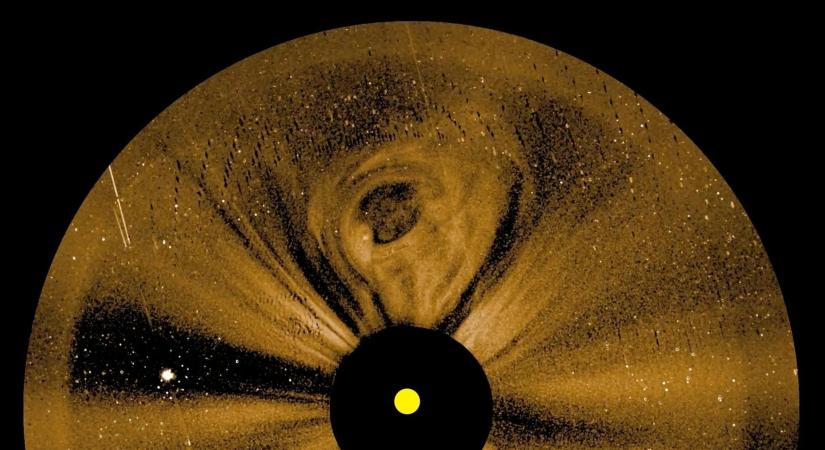 A NASA PUNCH missziója hatalmas napkitörésről készített képeket - Androgeek