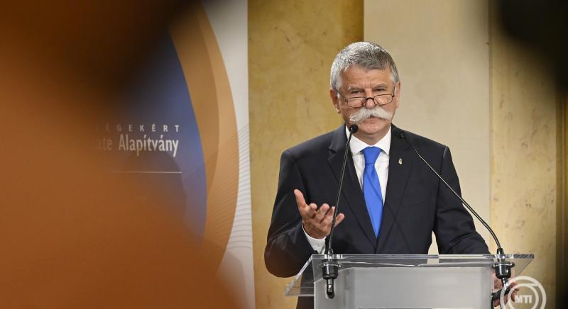 Iancu Laura író, költő, néprajzkutató kapta idén a Lőrincz Csaba-díjat - Külhoni Magyarok