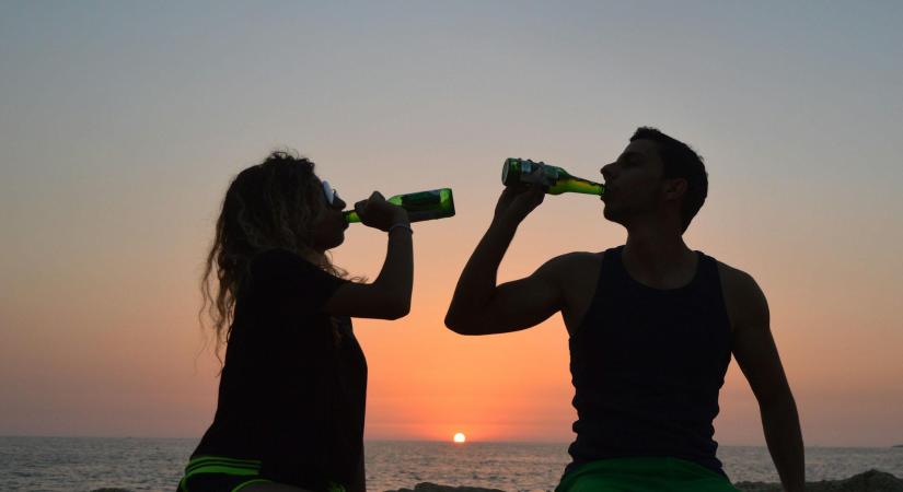 A világ jelenleg legnépszerűbb italát eredetileg függőség gyógyítására alkották meg - VinCE