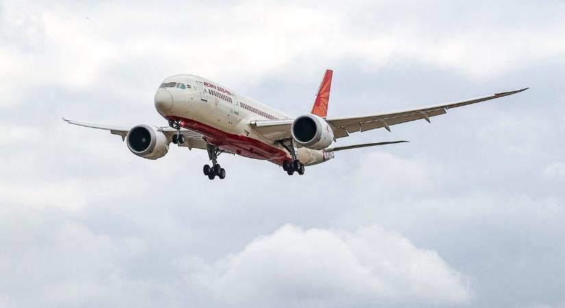 Ijesztő üzenetet küldtek a toronynak a Boeing 787-es pilótái, így jutottak át az iráni rakéták az izraeli pajzson – heti összefoglaló - VG