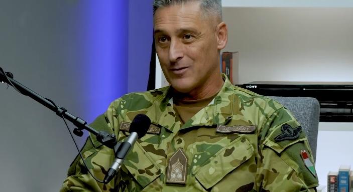Dr. Vekszler Péter katonaorvost választották a NATO egészségügyi vezetői beosztásába - HírTV