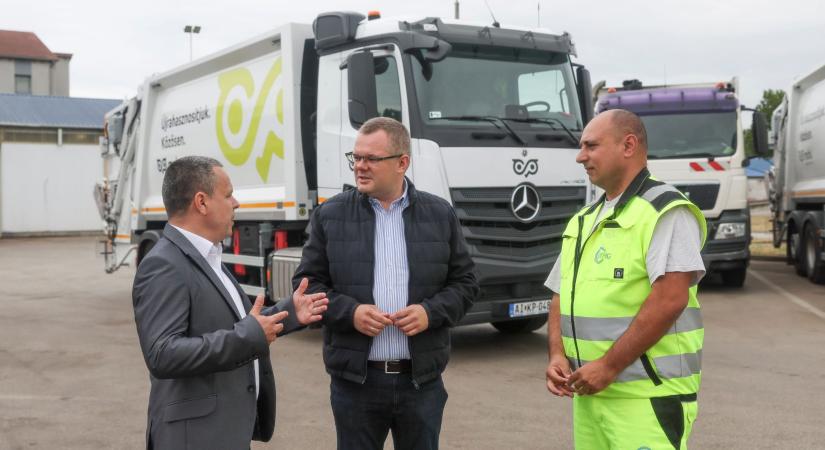 Milliárdos fejlesztés: szolgálatban az új kukásautók - Győr Plusz
