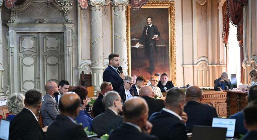 Kocsmazár rendelet: továbbra is vita tárgya – a Fidesz frakcióvezető-helyettese külön szavazást kért - délmagyar