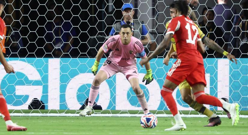 Klub-vb: 10-en védekeztek a 16-oson belül, de a Bayern sztárja így is meglőtte a győztes gólt - eredmények, videók - Csakfoci