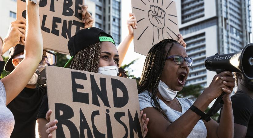A Black Lives Matter mozgalom radikális szárnya jóvátételt követel a fehérektől - HírTV