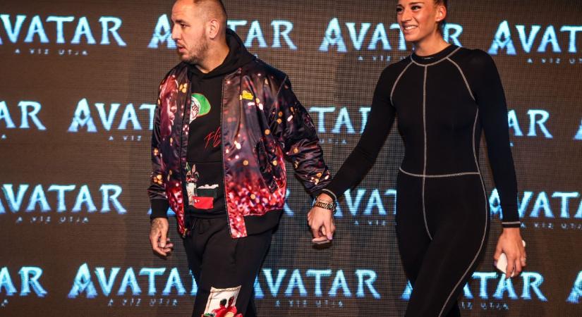 Curtisék posztján röhögnek a népek, elképesztő szó merült fel a zenész kapcsán - Promotions