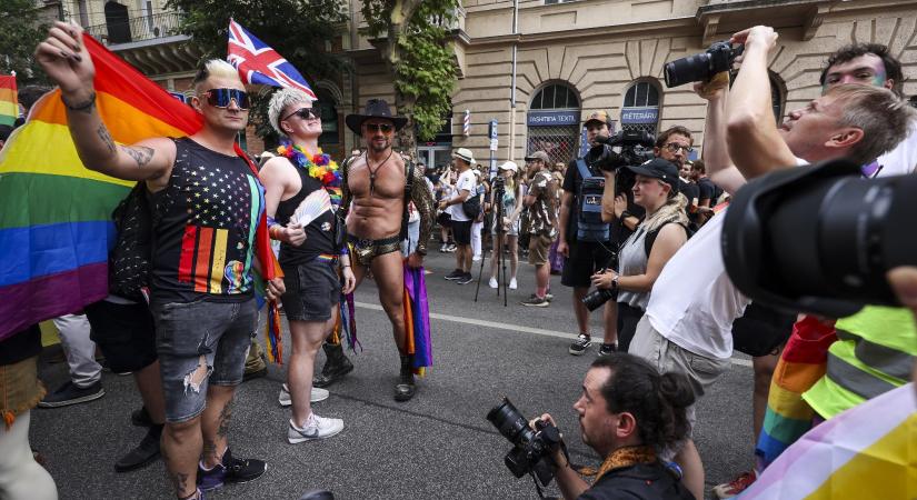 Helyszíni bírságra is számíthat, aki részt vesz a Budapest Pride-on  videó - HírTV