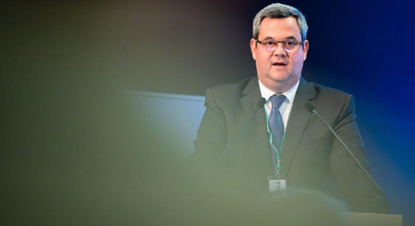 Takács Péter szerint a német kórházak intenzív osztályainak csupán 60 százaléka klimatizált, a számok azonban mást mutatnak - 24.hu
