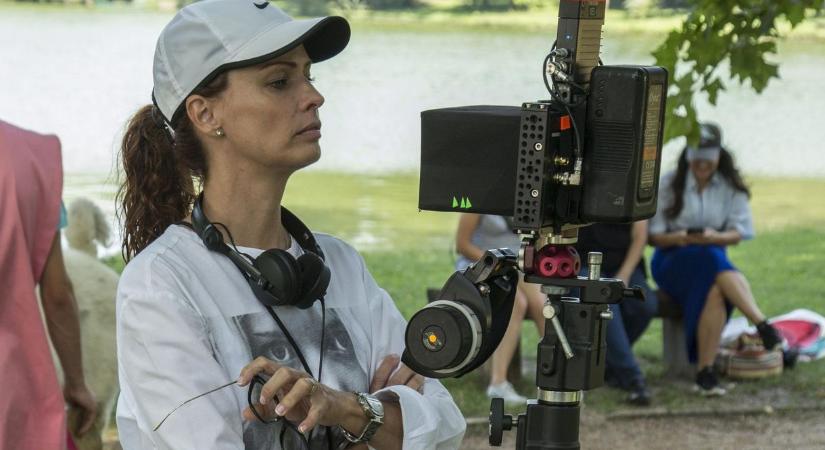 A Hunyadi színészeivel forgatja új filmjét Dobó Kata - HVG - Kultúra