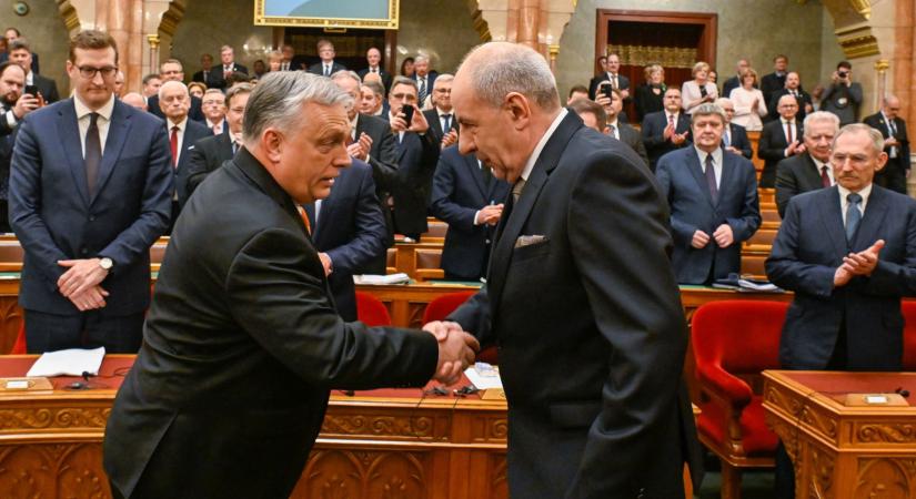 Sulyok Tamás aláírta: felfüggeszthető a magyar állampolgárság - Magyar Hang