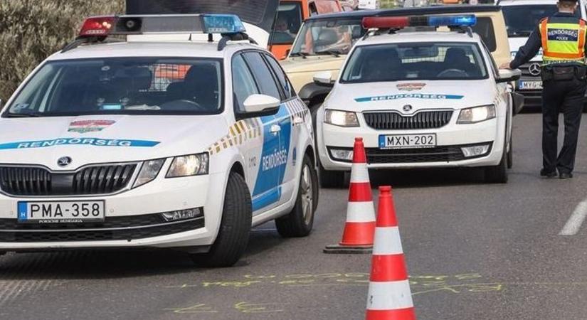 Csúnyán összeütközött két autó Bolhó és Babócsa között - Sonline